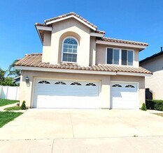 Building Photo - Single Family House -- 4 Bedrooms + 2.5 Ba...
