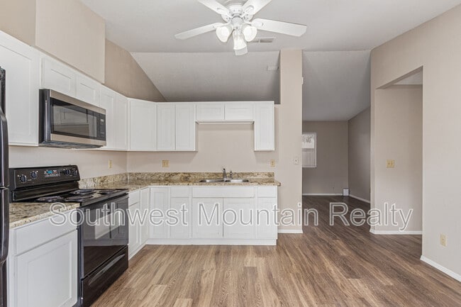 Building Photo - 4744 E Camino St