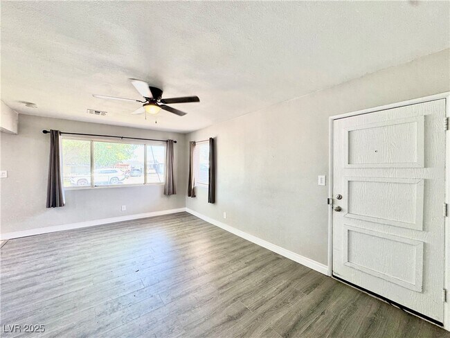 Building Photo - 632 National St