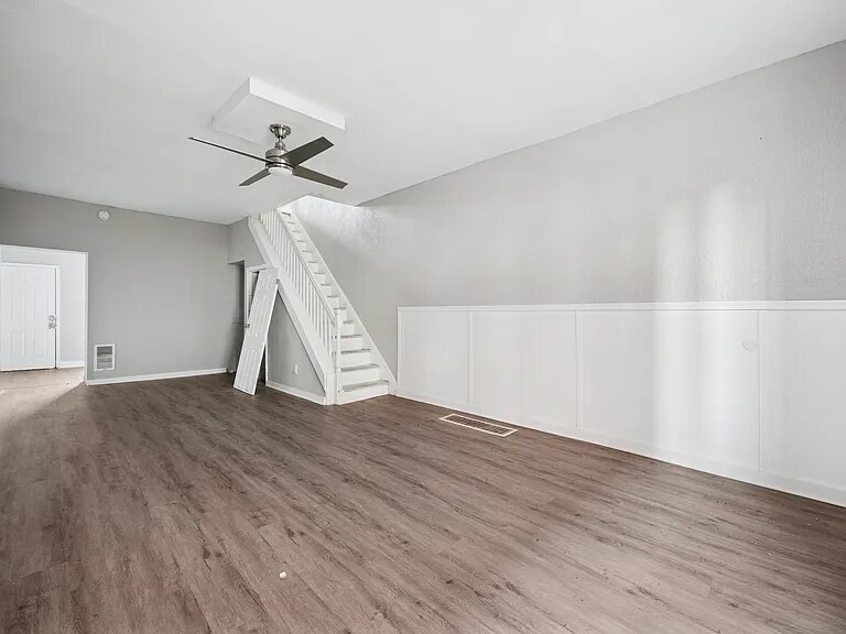 Building Photo - 3014 Rosehill St