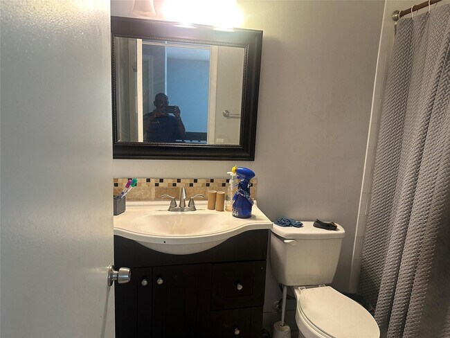 Building Photo - 3263 NW 44th St