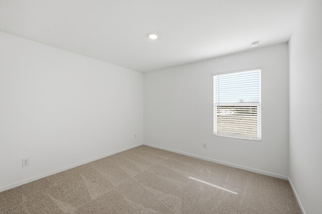 Building Photo - 3928 Pontchartrain Pkwy