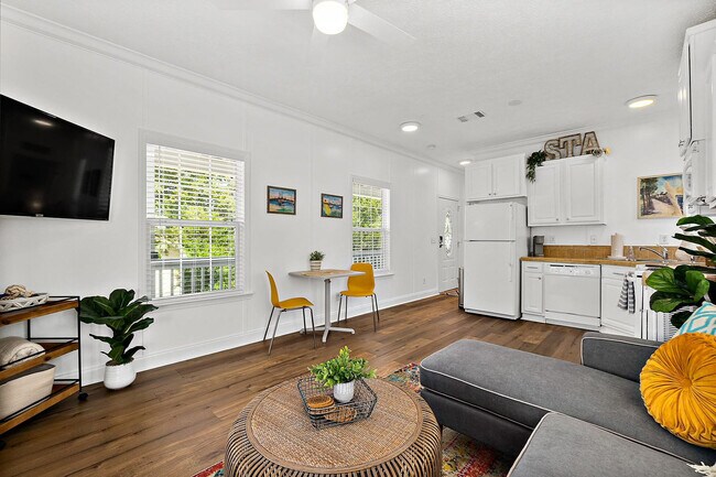 Building Photo - 47 San Marco Ave