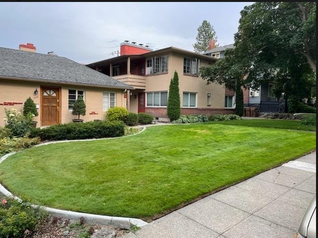 Building Photo - 1221 S Division St