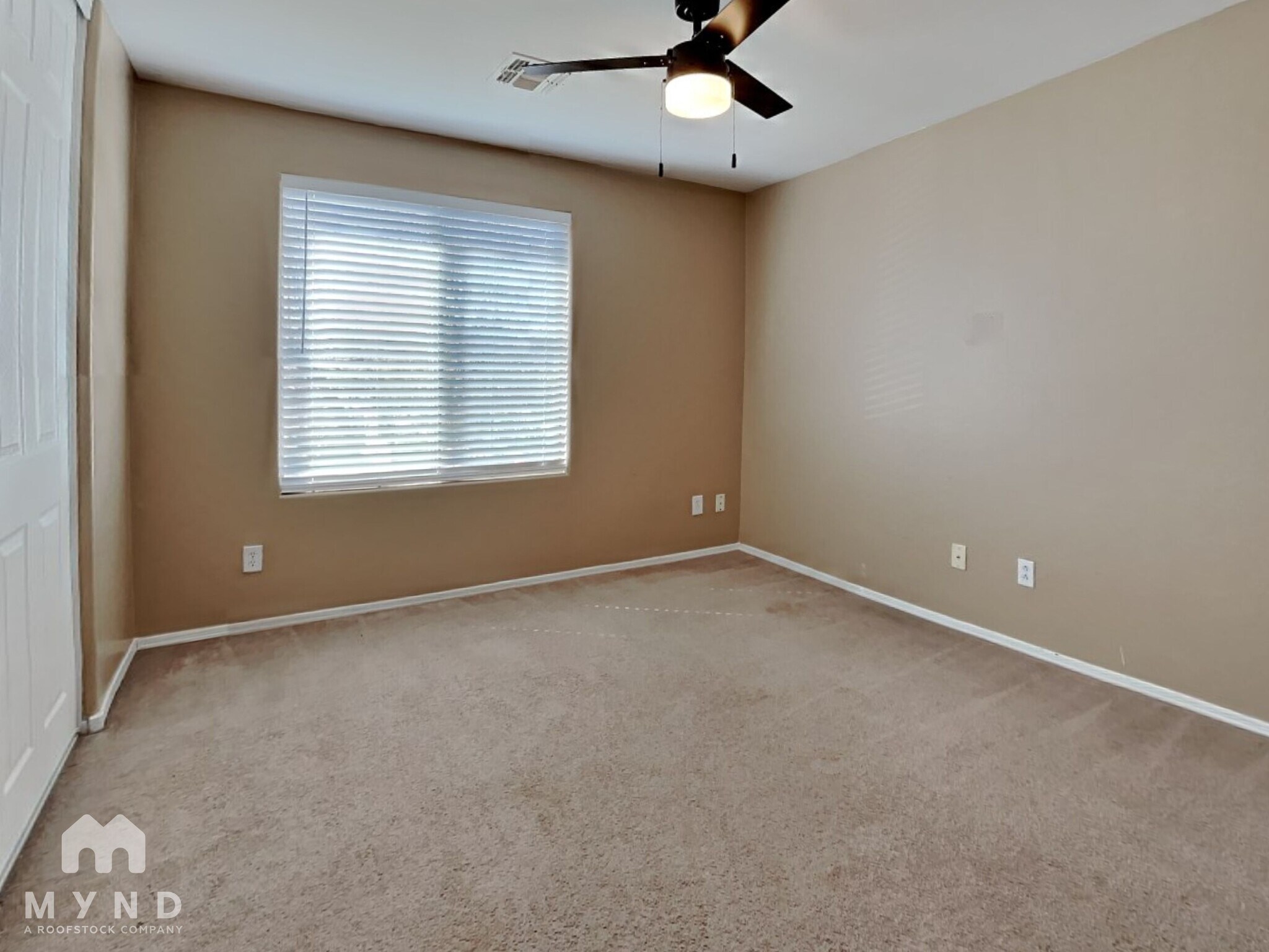 Building Photo - 4732 W Dill Ave