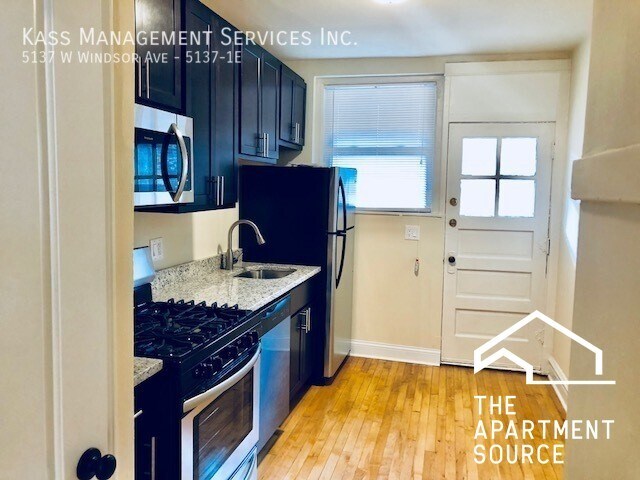 Building Photo - 5137 W Windsor Ave