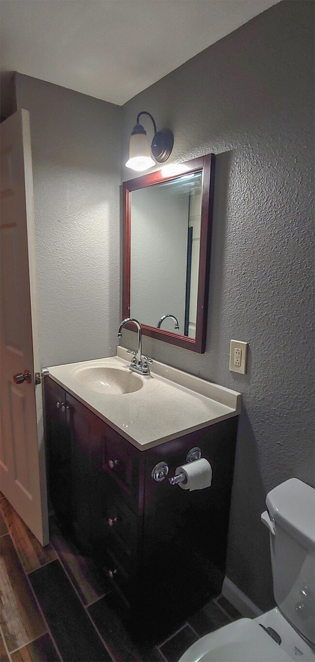 Building Photo - 1797 Cedaridge Dr