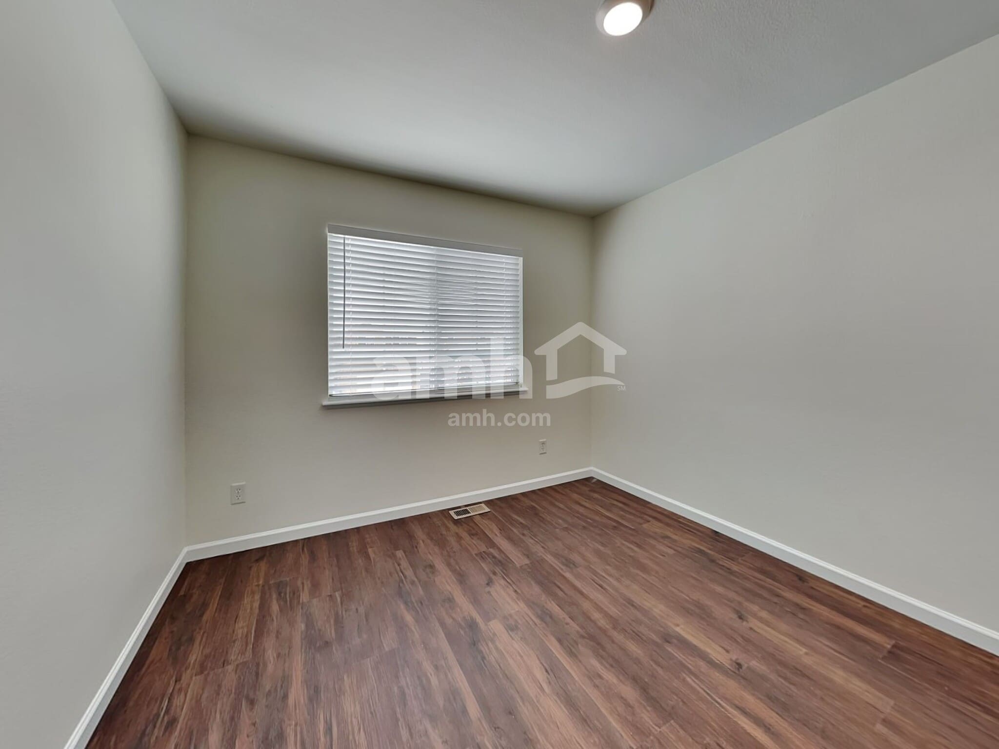 Building Photo - 7304 Edgebrook Dr