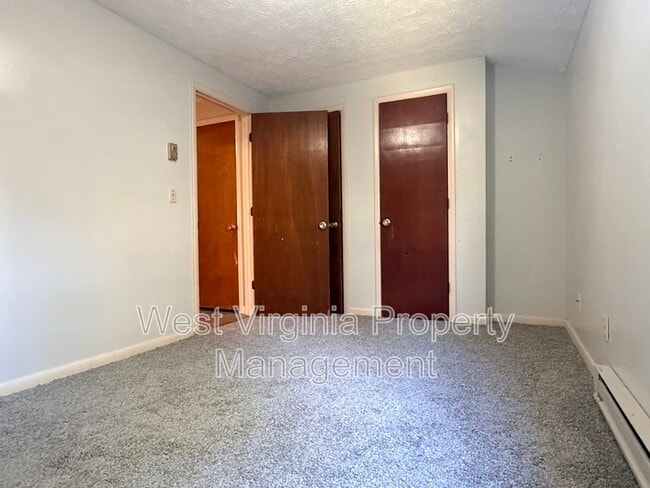 Building Photo - 184 Wyndale Dr