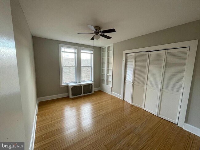 Building Photo - 141 Leverington Ave