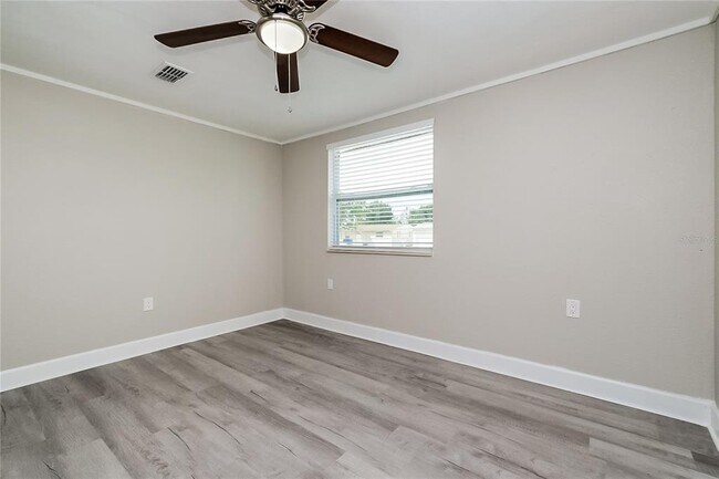 Building Photo - 12906 Kings Manor Ave