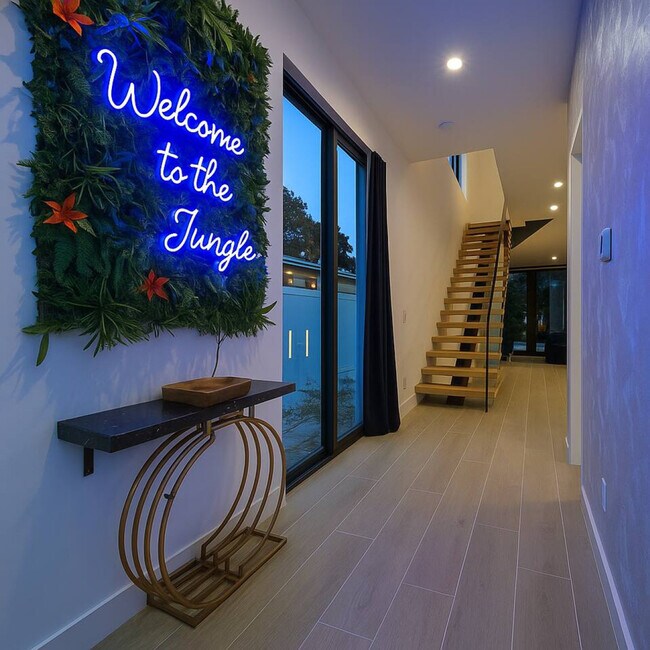 Building Photo - 1812 Miami Rd