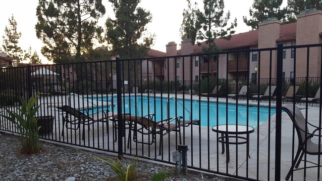 Building Photo - 12047 Alta Carmel Ct