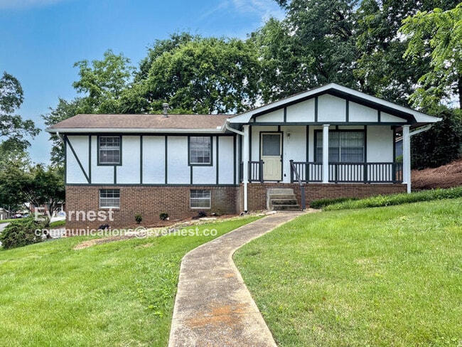 Primary Photo - 922 Wesley Dr