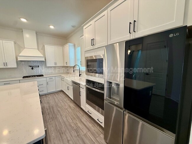 Building Photo - 119 Martha Ct.