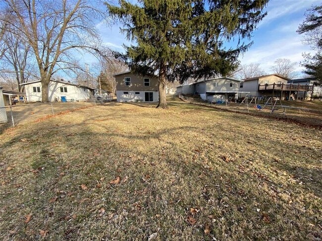 Building Photo - 7 Edgeworth Ave