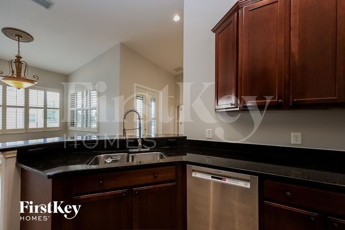 Building Photo - 10139 Yonaomi Cir