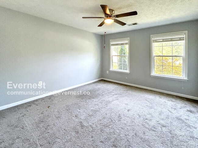 Building Photo - 94 Twin Hill Ln