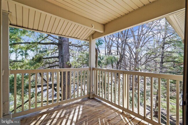 Building Photo - 1781 Jonathan Way