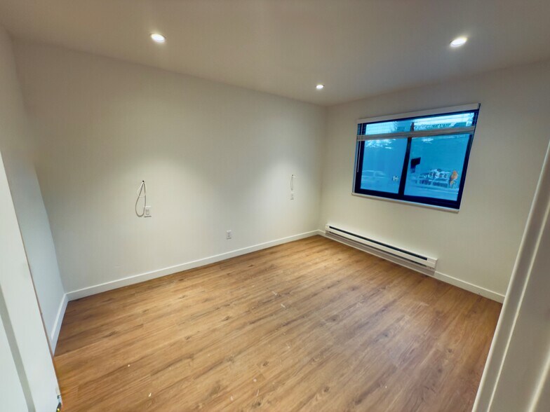 Building Photo - 2025 Canyons Resort Dr