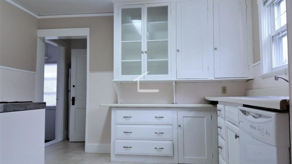 Building Photo - 21 Trapelo St