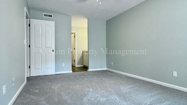 Building Photo - LEASING SPECIAL - Ask about our 1 month Re...