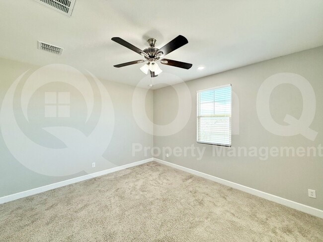 Building Photo - 44723 N 44th Ave