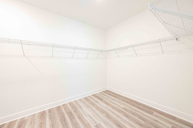 Building Photo - 12753 Shoshoney Cir