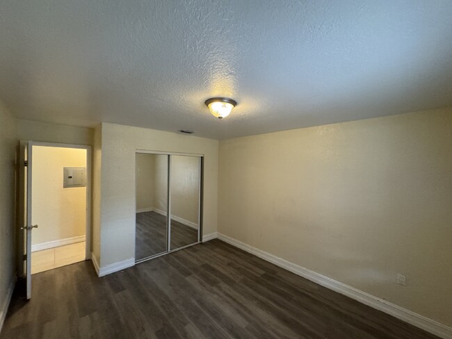 Building Photo - "Charming 1-Bedroom Condo Retreat with Stu...