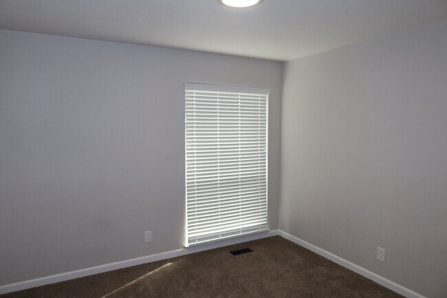 Building Photo - 7256 Havenside Dr