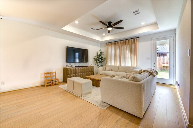 Building Photo - 9727 Arrigoni Creek Dr