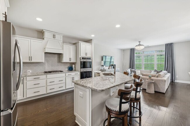 Building Photo - 1064 Callaway Dr