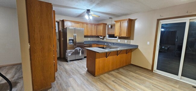 Building Photo - 8660 Brookside Cir