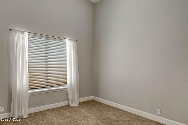 Building Photo - 4418 E Barwick Dr