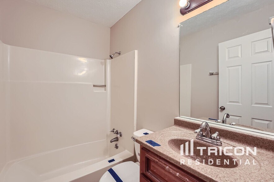 Building Photo - 185 Sequoyah Dr