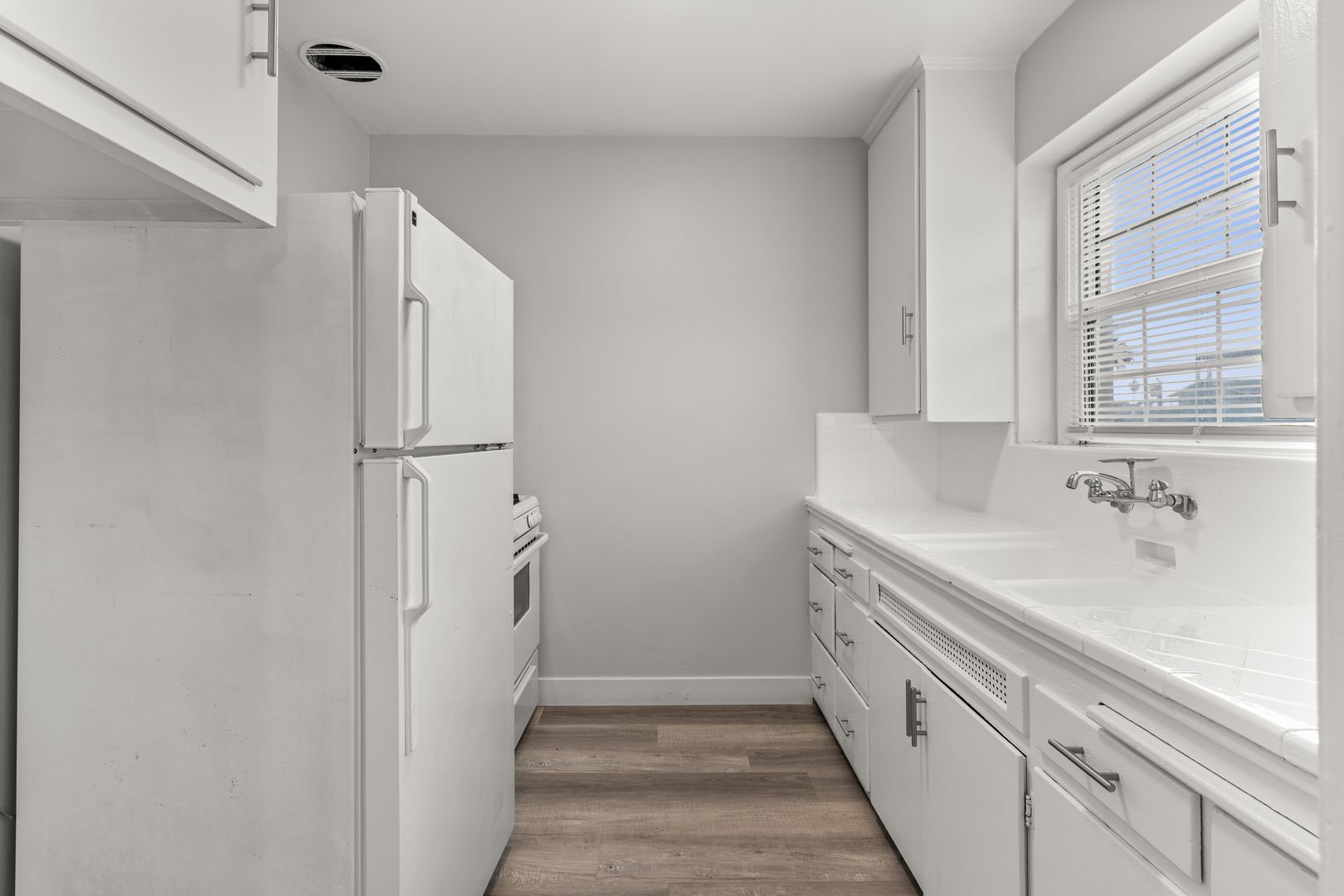 Building Photo - 801 St Louis Ave