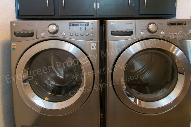 Building Photo - Beautifully Updated Home in Old Town!