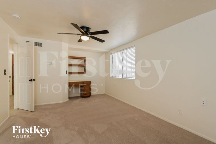 Building Photo - 12705 N Bandanna Way