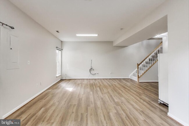 Building Photo - 22514 Airmont Woods Terrace