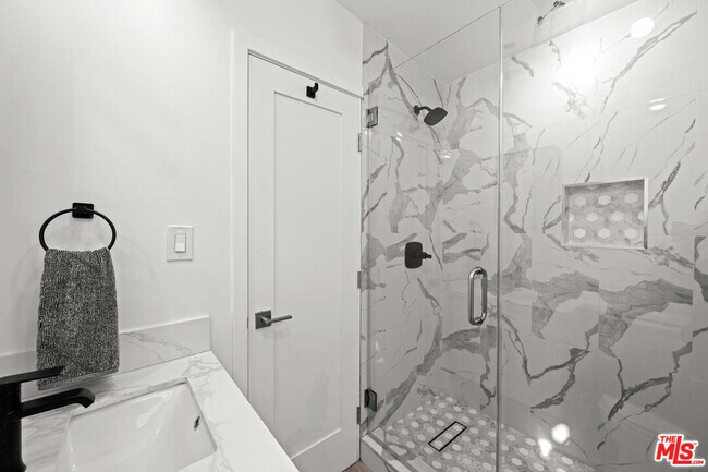 Building Photo - 25154 Malibu Rd