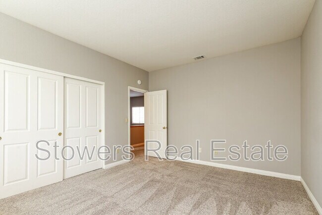 Building Photo - 37 Mountain Valley Pl