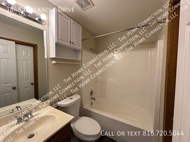 Building Photo - 1848 Chickadee Dr