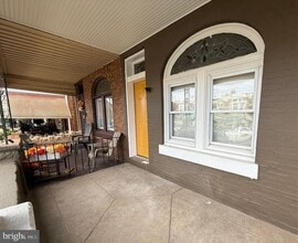 Building Photo - 5618 Cedar Ave