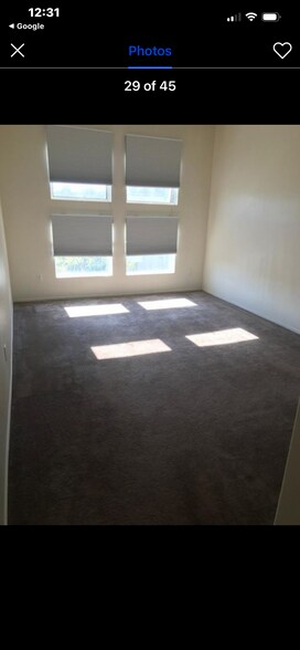 Building Photo - 10790 Rose Ave