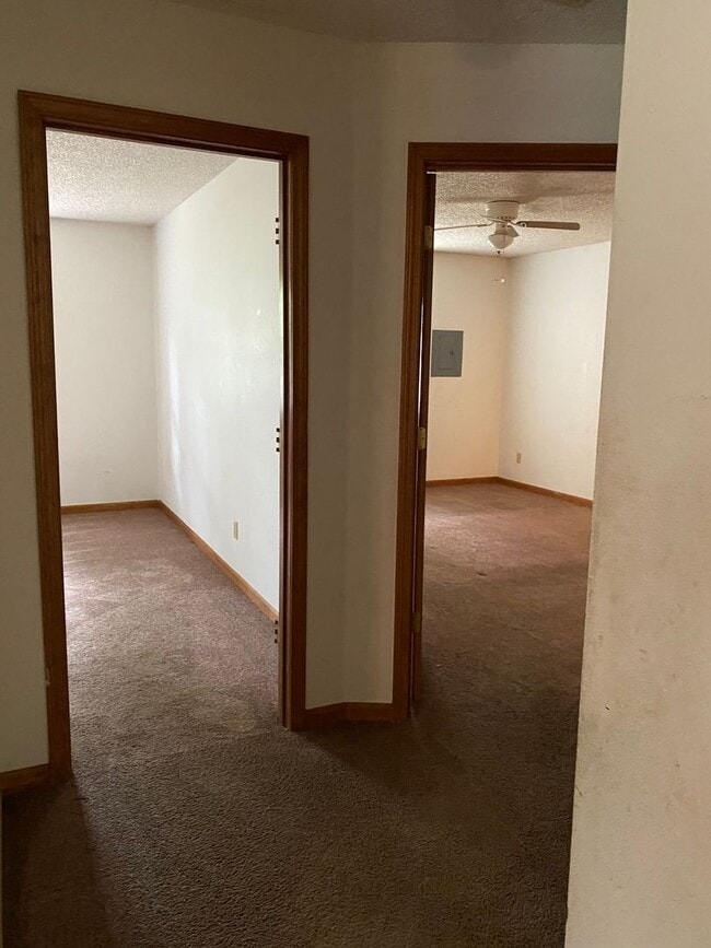 Building Photo - 2 Bedroom | 2 Bathroom | 2 Car Garage, 110...