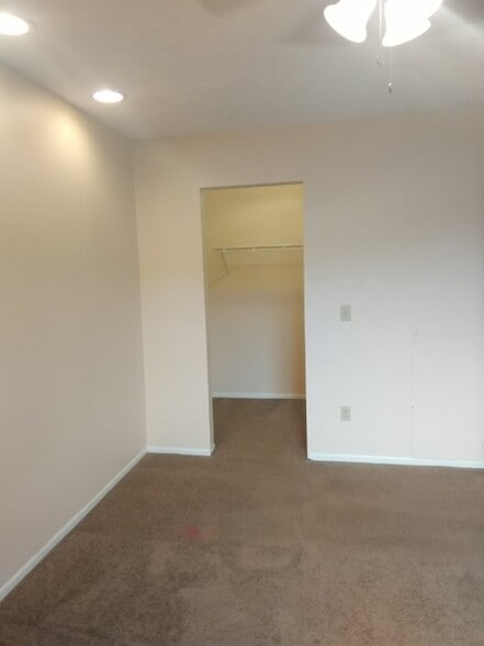 Master bedroom closet - 5980 Margie Cir SW