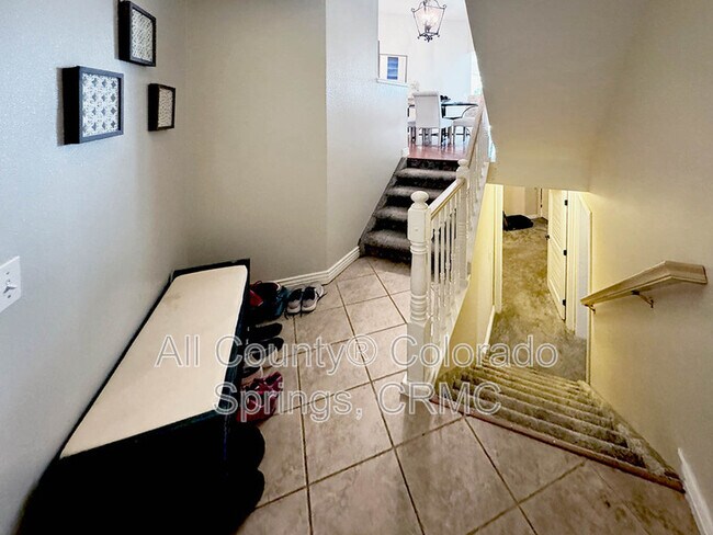 Building Photo - 2970 Haystack Dr