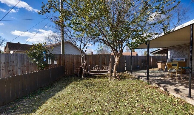 Building Photo - Charming 3 Bedroom, 2 Bathroom Home in Decatur, AL