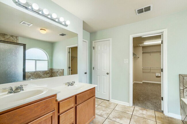 Building Photo - 10714 Shetland Brook