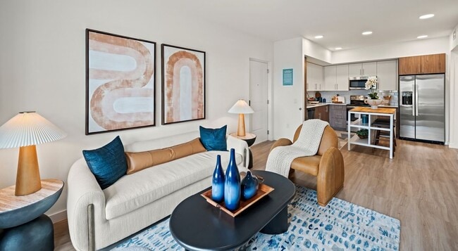 Building Photo - 2085 S Congress Ave